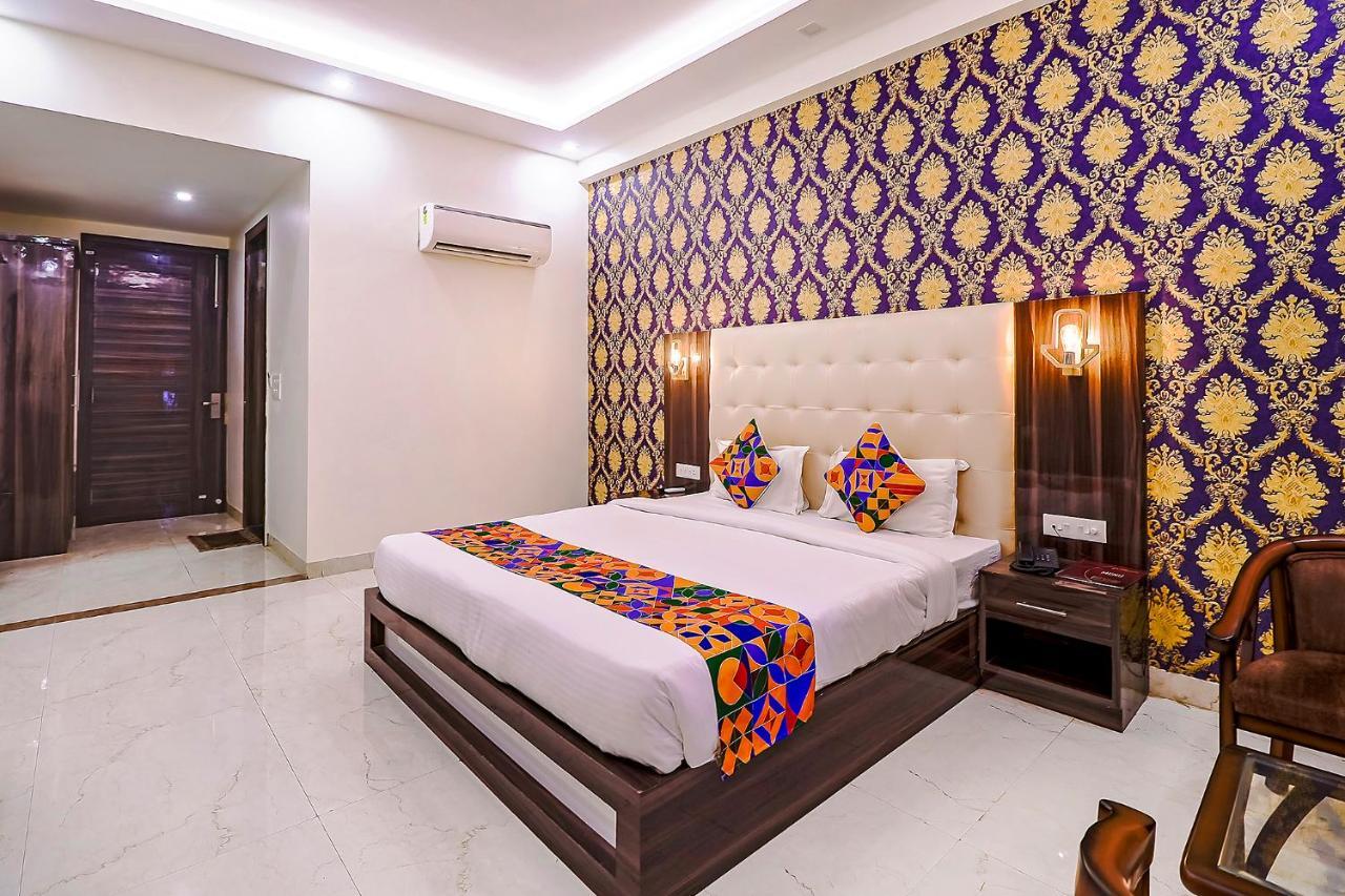 Fabhotel Swess Grand Agra  Exteriör bild